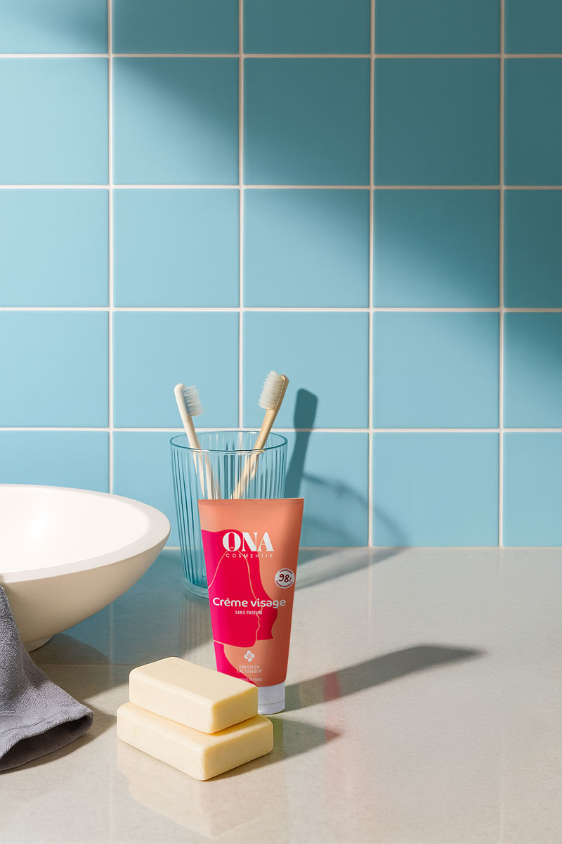 ona-cosmehtik-packshot-salle-de-bain.jpg